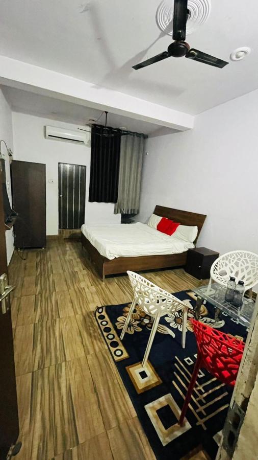 Hotel Pacific Grey By Wb Inn Lucknow Exterior foto